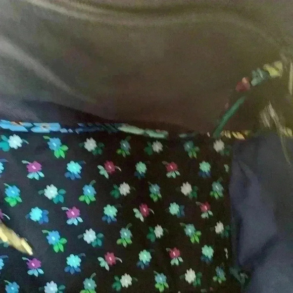 Vera Bradley satchel weekend bag or  diaper bag.Xl Size includes key hol… - Picture 2 of 6